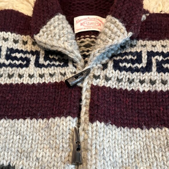 C.C. Filson Cowichan Hand-Knit Wool Bear Cub Sweater Men’s Medium - Picture 4 of 10